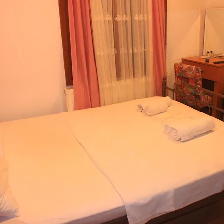 Hotel Kalamarı Büyükada 1 4*