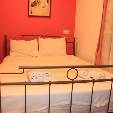 Hotel Kalamarı Büyükada 1 4*