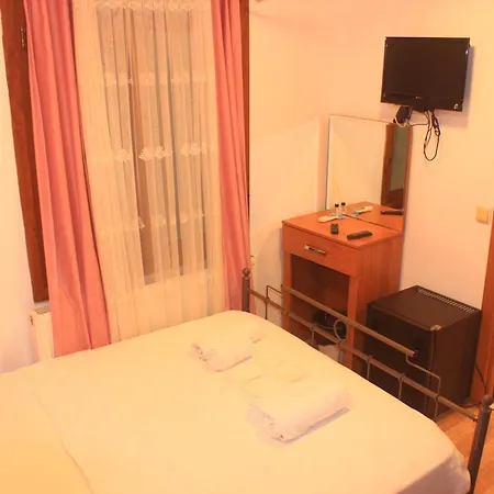 Hotel Kalamarı Büyükada 1 4*